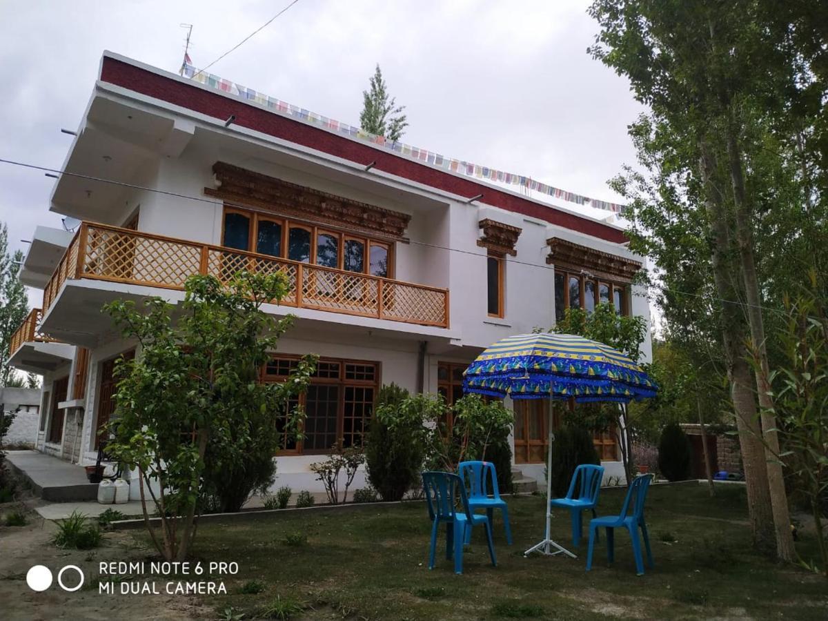Otsal Guest House Nubra Deskit Exterior foto